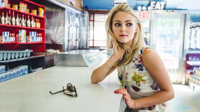 大部分语言都用尖括号<>表示泛型，为什么golang要标新立异用中括号？